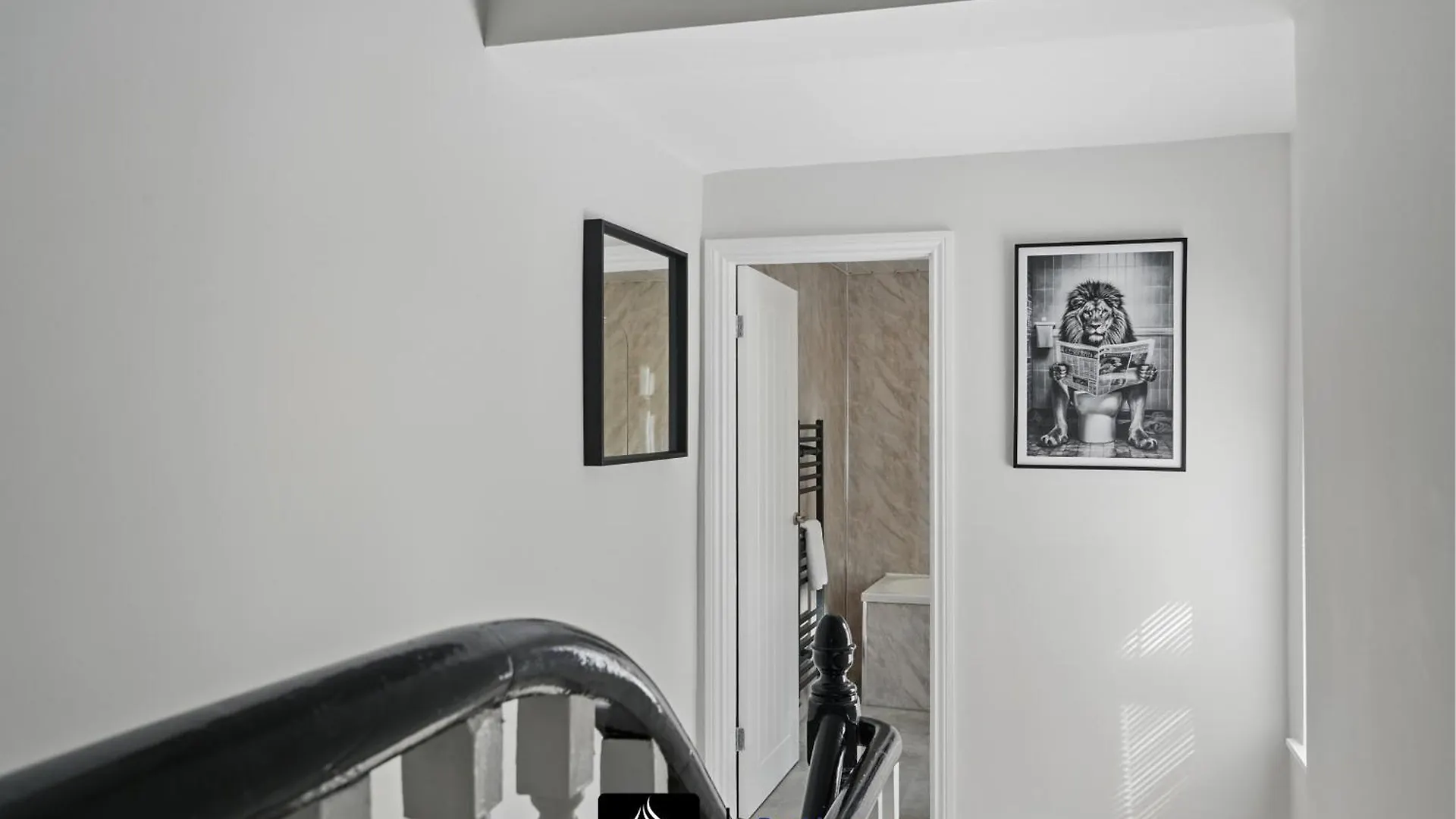 2 Bed House By Boyeilles Apartments Short Lets & Serviced Accommodation Belfast With Pool Table & Free Parking 펜션