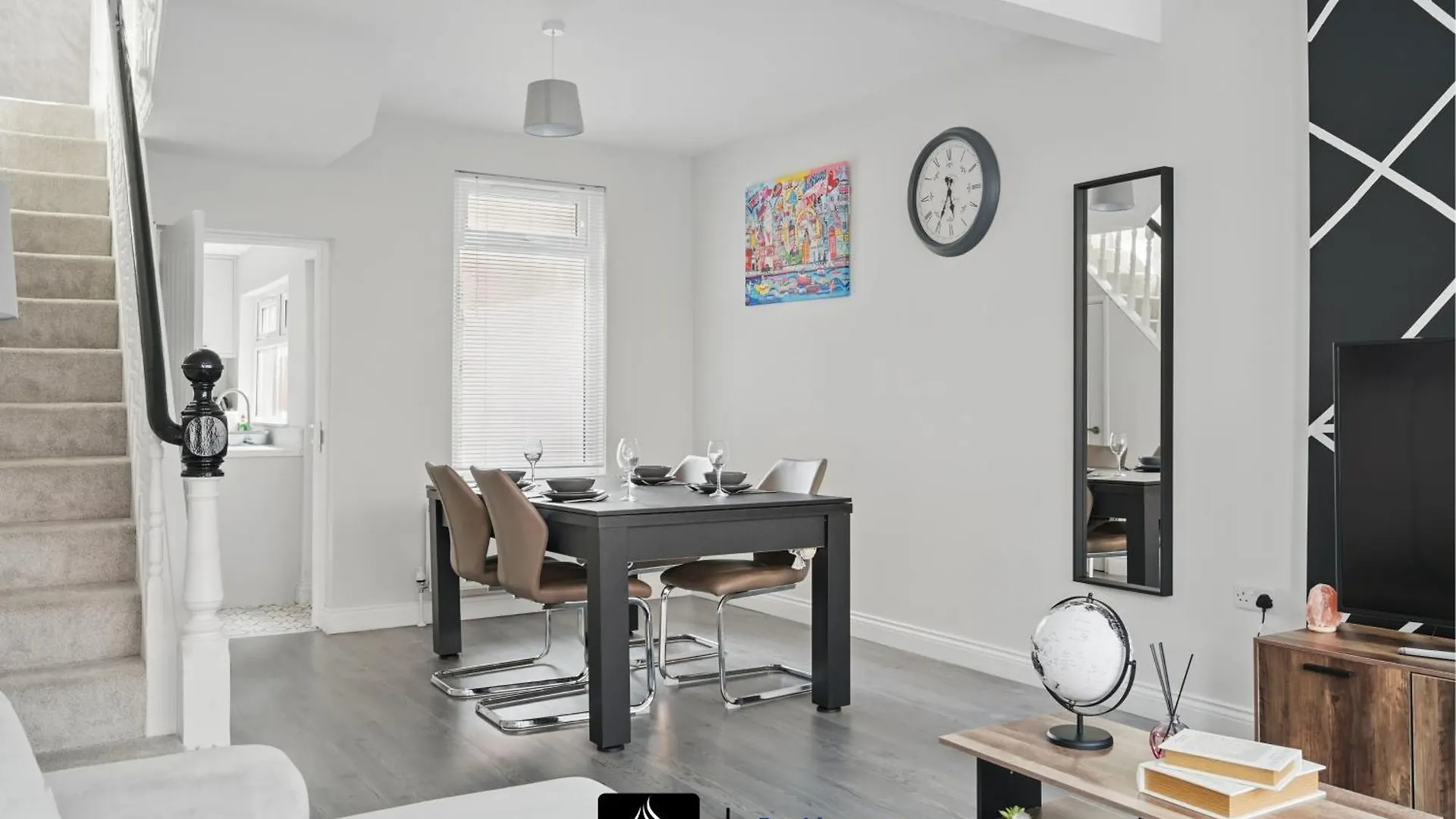 Casa vacanze 2 Bed House By Boyeilles Apartments Short Lets & Serviced Accommodation Belfast With Pool Table & Free Parking